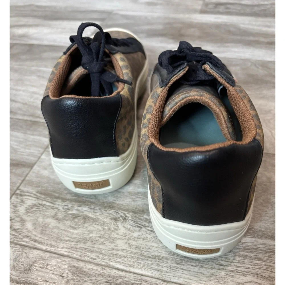 Size 9.5W - Dr. Scholl's Lace Up Leopard Print‎ Time Off Sneakers Shoes